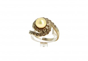 Anel com 28 DIAMANTES e 1 Pérola em OURO 19,2 kl