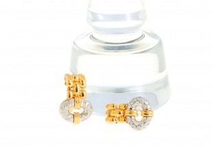 Brincos com 44 DIAMANTES em OURO 19,2 kl