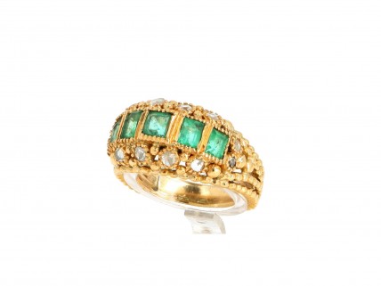 Anel com 5 ESMERALDAS e 12 DIAMANTES em OURO 18 kl