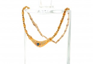 Colar com 1 SAFIRA e 70 DIAMANTES em OURO 19,2 kl