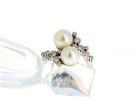 Anel em Ouro Branco 19,2Kl DIAMANTES e PÉROLAS