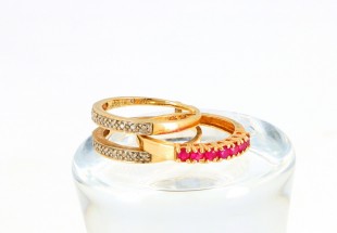 Anel Eternidade com 7 RUBIS e 16 DIAMANTES em OURO 18 kl