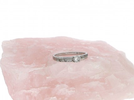 Anel Solitário em PRATA 925