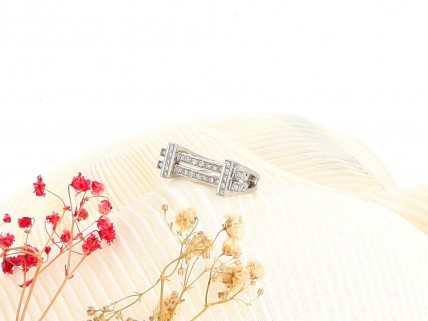 Anel em OURO 19,2K - 66 DIAMANTES
