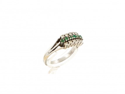 Anel em OURO 19,2K - 12 DIAMANTES E 7 ESMERALDAS