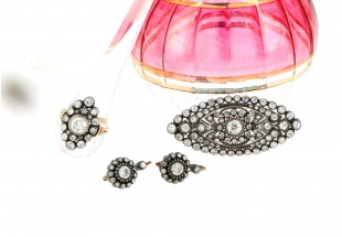 conjunto alfinete anel e brincos ouro e diamantes e prata