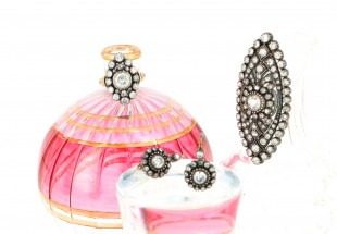 conjunto alfinete anel e brincos ouro e diamantes e prata