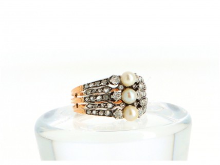 Anel ANTIGO em OURO e PRATA - 49 DIAMANTES e 3 Pérolas
