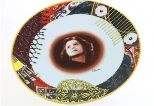 Coleção 4 pratos de loiça com tema AMÁLIA