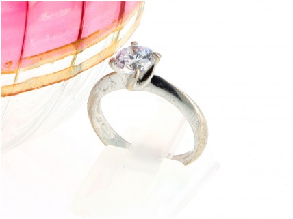 Anel Solitário em PRATA 925