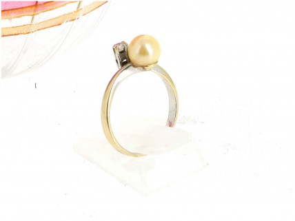 Anel Solitário em OURO 19,2K - DIAMANTE e PÉROLA NATURAL