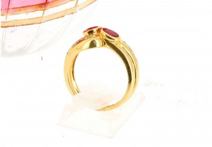 Anel em OURO 19,2K - 14 DIAMANTES e 2 RUBIS