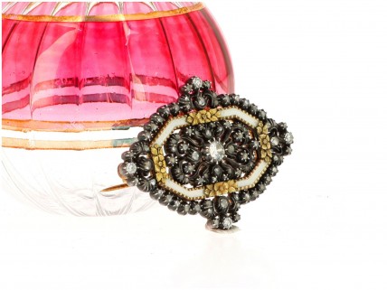 Alfinete ANTIGO em OURO 19.2K - 87 Diamantes