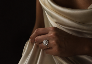 Anel ANTIGO em 14K - 19 Diamantes