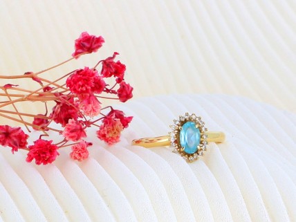 Anel em OURO 18K - 20 DIAMANTES