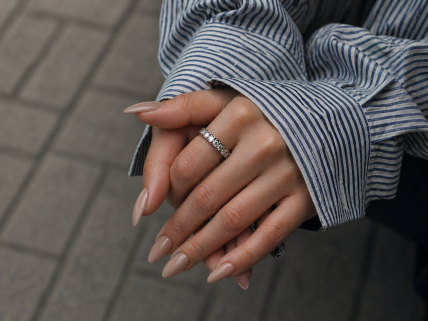 Anel em OURO 18K - 7 DIAMANTES